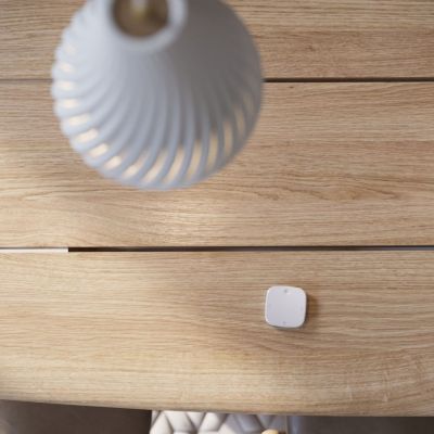 Zigbee smart lighting remote, designed for seamless control of Trådfri, Hue, and FlowForm lamps